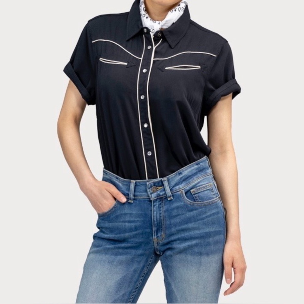 Women’s Harley-Davidson button down shirt. Size xs